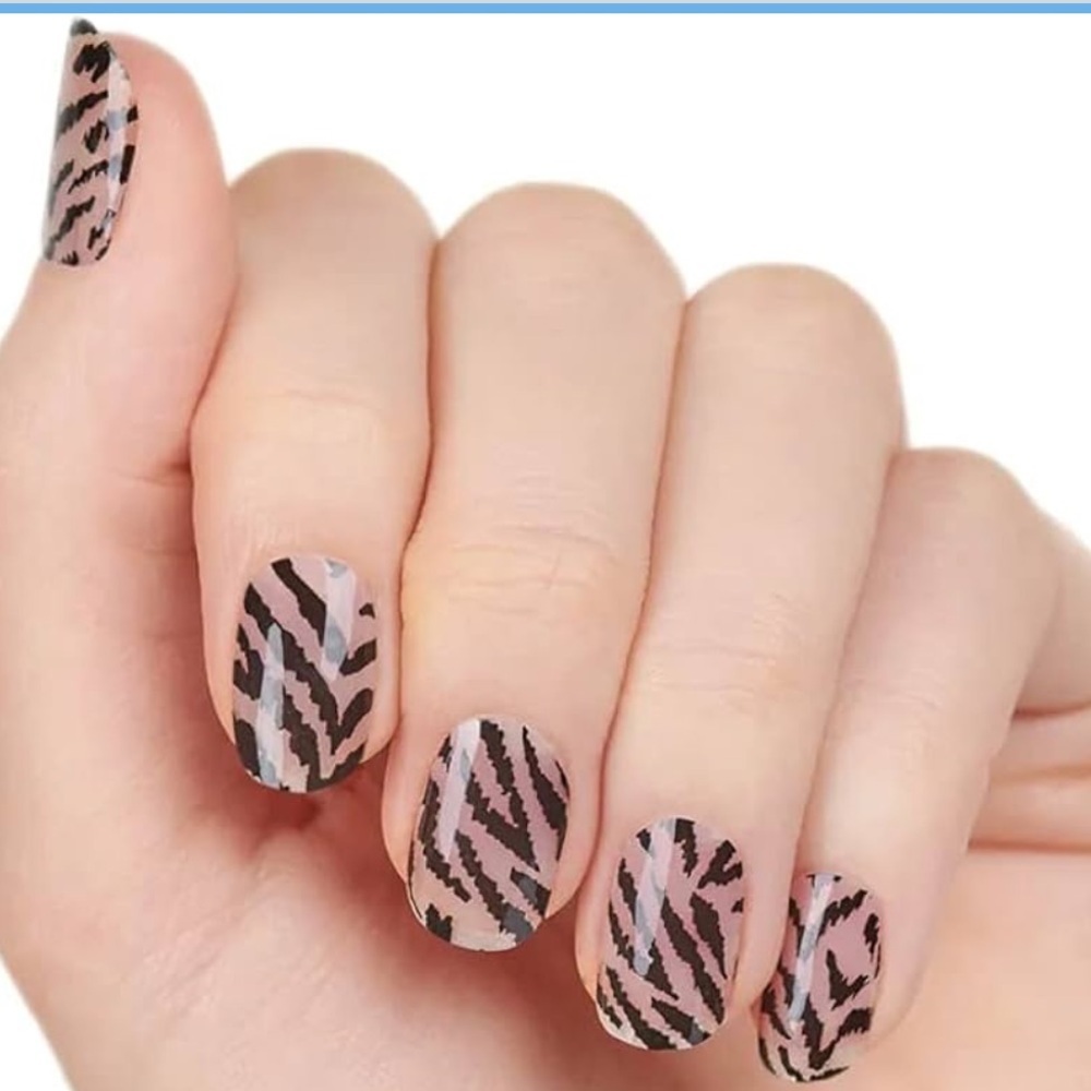 Color Street A Roar-ing Time Nail Polish Strips . New in package. - Picture 2 of 4